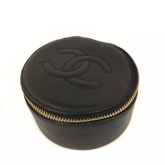 $1695 Authentic CHANEL Made in ITALY CC Logo Caviar Skin Black Jewelry Case - Picture 1 of 12